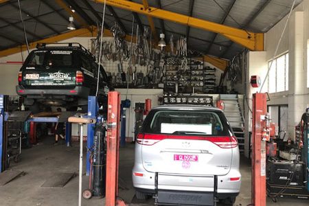 Inside Workshop - Mufflers, Brakes & Suspensions in Noosaville